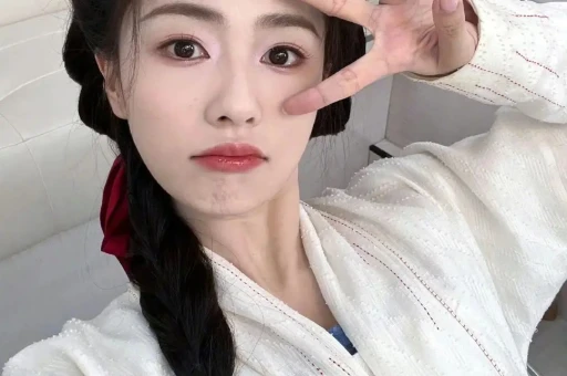 日入10万到全网封杀！留几手的塌房从来不是偶然